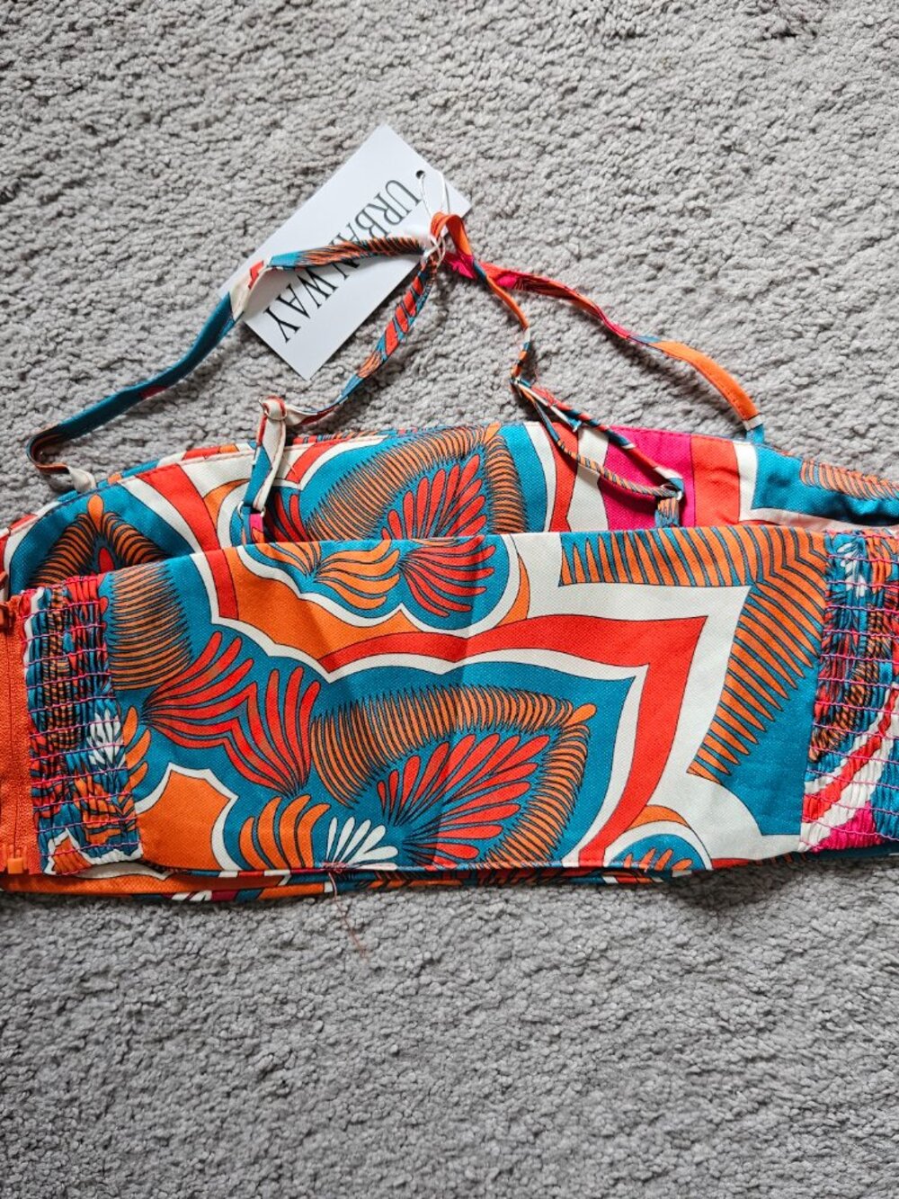 Urban Way Tropical Print Crop Top NWT — Smocked Sides / Criss Cross Back - Picture 4 of 4